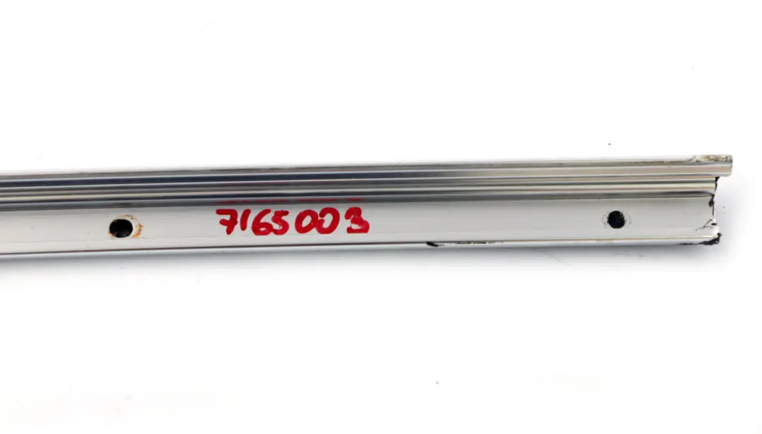 Couvre Colonne A Porte Extérieur Bande Décoration Avant Gauche Alu Mat pour BMW E88 à propos du numéro de pièce 7164995 BMW E88 Couvre Colonne A Porte Extérieur Bande Décoration Avant Gauche Alu Mat - SKU 7164995-1 - Numéro de pièce 7164995