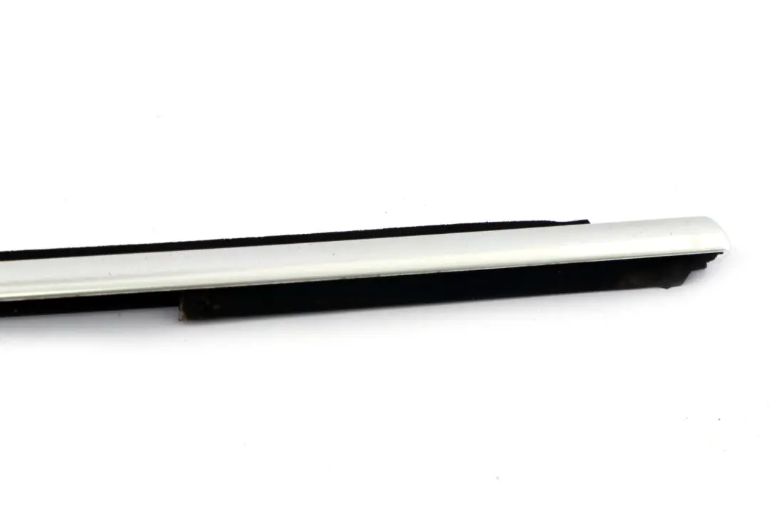 BMW E88 Sinistra Striscia paraspruzzi esterna Copertura Alu Opaco - SKU 7165001 - Numero di parte 7165001