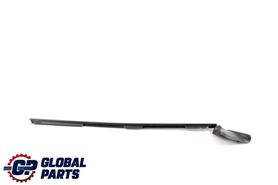 BMW 1 er E88 Cabrio Schachtabdeckung Aussen Hinten Rechts Schwarz - SKU 7165002-1 - Teilenummer 7165002