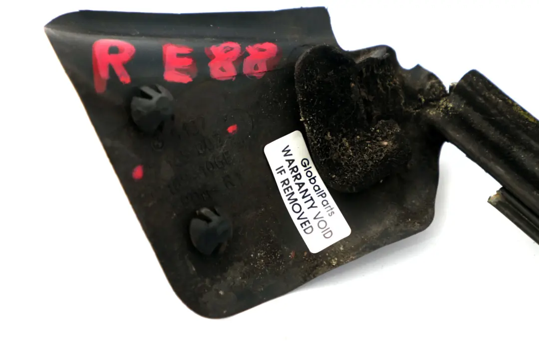 Guarnizione Tenuta Esterna Destra BMW E88 Copertura In Alluminio Opaco - SKU 7165002 - Numero di parte 7165002