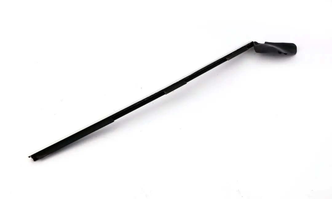 Right O/S Outer Weatherstrip Strip Trim Cover Alu Matt to BMW E88 with Part number 7165002 BMW E88 Right O/S Outer Weatherstrip Strip Trim Cover Alu Matt - SKU 7165002 - Part number 7165002