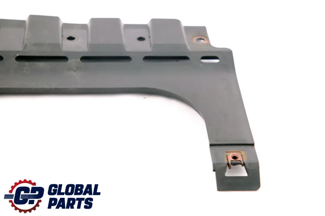 Führung AHK Mitte Unten Verkleidung Hinten für BMW 3 er E92 E93 mit Teilenummer 7165341 BMW 3 er E92 E93 Führung AHK Mitte Unten Verkleidung Hinten - SKU 7165341 - Teilenummer 7165341