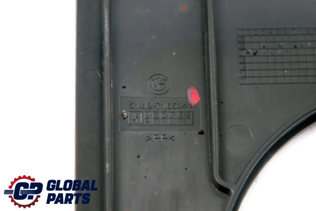 Führung AHK Mitte Unten Verkleidung Hinten für BMW 3 er E92 E93 mit Teilenummer 7165341 BMW 3 er E92 E93 Führung AHK Mitte Unten Verkleidung Hinten - SKU 7165341 - Teilenummer 7165341