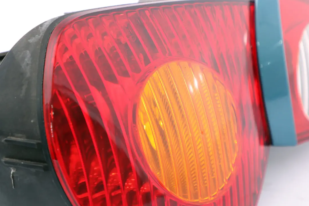 Tail Light Lamp Left Rear N/S Maldives Blue to BMW Z4 Series 1 E85 Rear with Part number 7165723 BMW Z4 Series 1 E85 Rear Tail Light Lamp Left Rear N/S Maldives Blue - SKU 7165723-2 - Part number 7165723