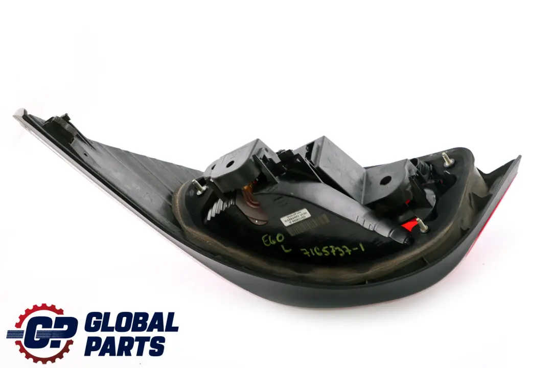BMW E60 Luz Trasera Luz Trasera Izquierda Atras - SKU 7165737 - Número de pieza 63217165737