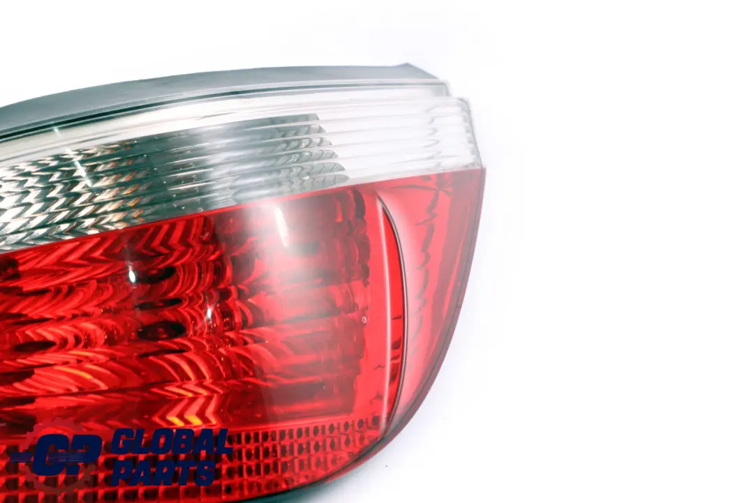 Fanale Posteriore Destro Posteriore per BMW E60 con numero di parte 7165738 BMW E60 Fanale Posteriore Destro Posteriore - SKU 7165738 - Numero di parte 7165738