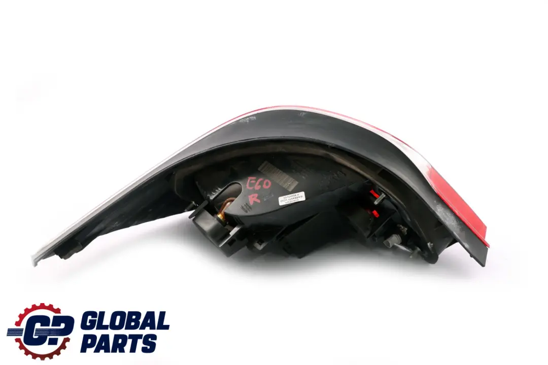 Luz Trasera Derecha Lado Conductor para BMW E60 con número de pieza 7165738 BMW E60 Luz Trasera Derecha Lado Conductor - SKU 7165738 - Número de pieza 7165738