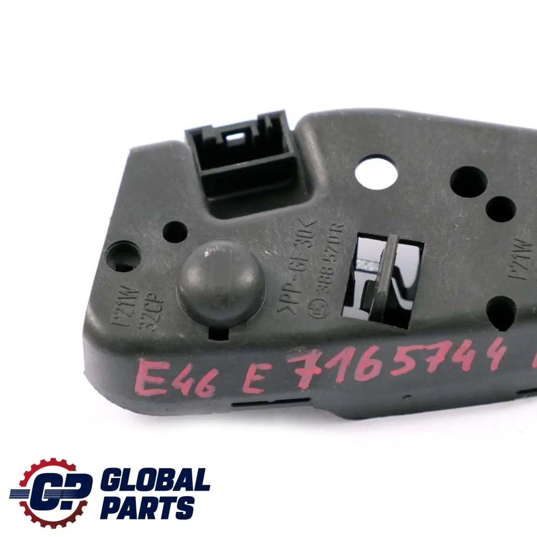 Bulb Holder Socket Rear Trunk Lid Light Right O/S to BMW 3 E46 Saloon with Part number 6907938 BMW 3 E46 Saloon Bulb Holder Socket Rear Trunk Lid Light Right O/S - SKU 7165744 - Part number 6907938