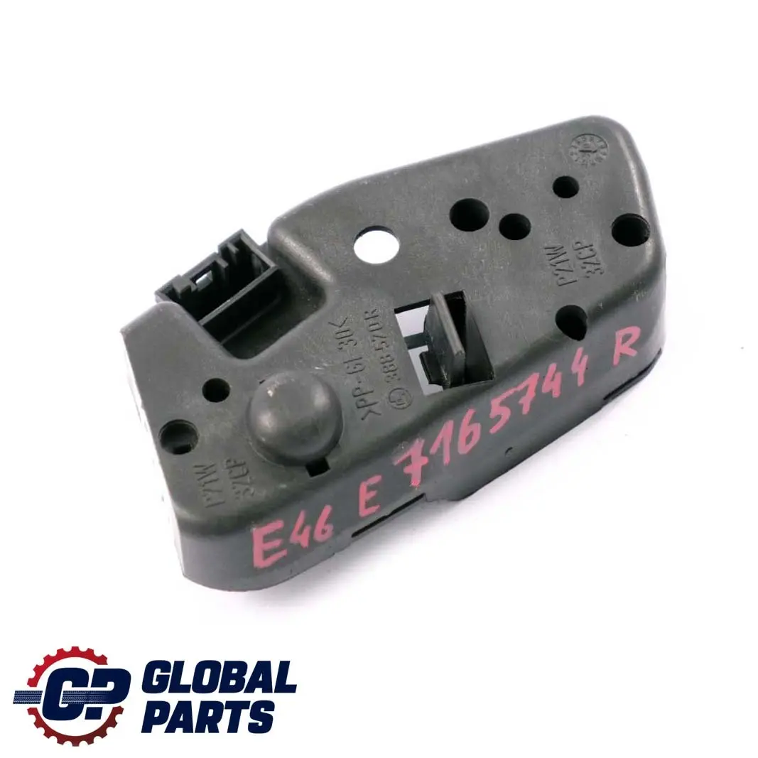 BMW E46 Berlina Portalampada Presa Luce Baule Posteriore Destra - SKU 7165744 - Numero di parte 6907938