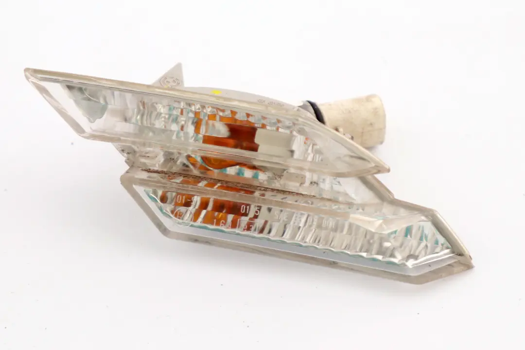 Left N/S Additional Turn Indicator Lamp White to BMW 6 Series E63 E64 LCI with Part number 7165809 BMW 6 Series E63 E64 LCI Left N/S Additional Turn Indicator Lamp White - SKU 7165809 - Part number 7165809