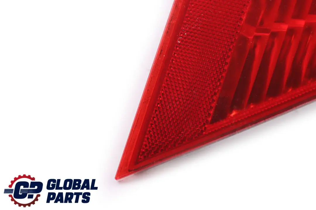 Heckleuchte Seitenwand Rechts Weiss für BMW 5 Series E61 mit Teilenummer 7165826 BMW 5 Series E61 Heckleuchte Seitenwand Rechts Weiss - SKU 7165826 - Teilenummer 7165826