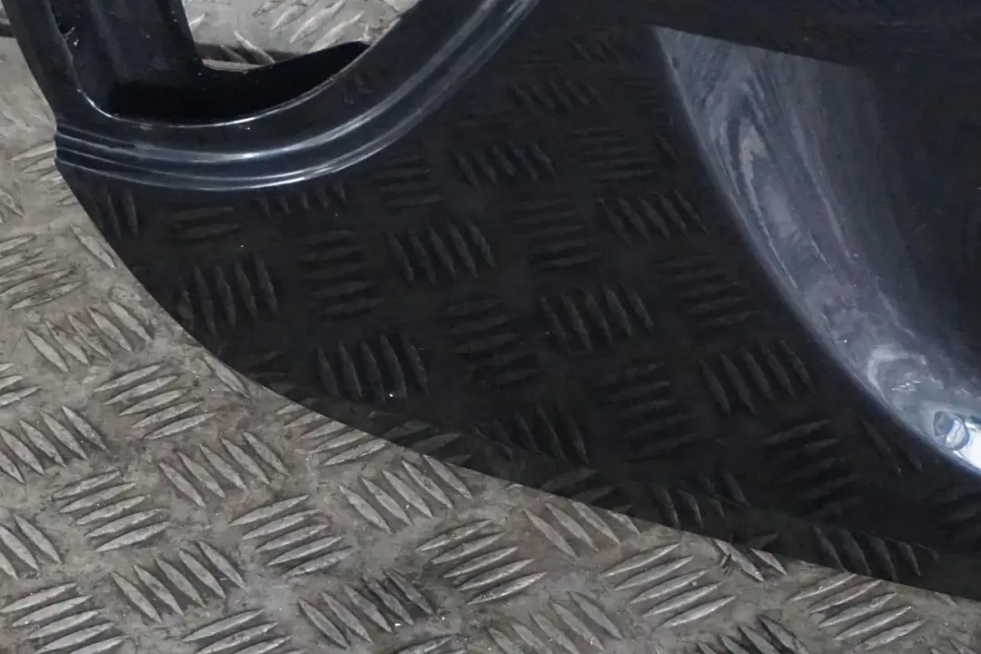 Klapa pokrywa bagażnika Carbonschwarz do BMW E91 o numerze 7166105 BMW E91 Klapa pokrywa bagażnika Carbonschwarz - SKU 7166105-CAR - Numer Części 7166105