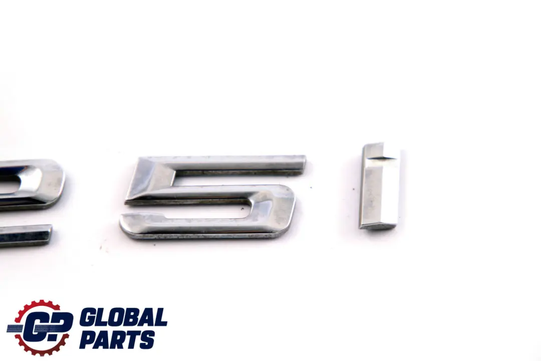posteriore aderito 125i Baule Emblema per BMW F20 F21 E82 E88 con numero di parte 7111711 BMW F20 F21 E82 E88 posteriore aderito 125i Baule Emblema - SKU 7166207 - Numero di parte 7111711