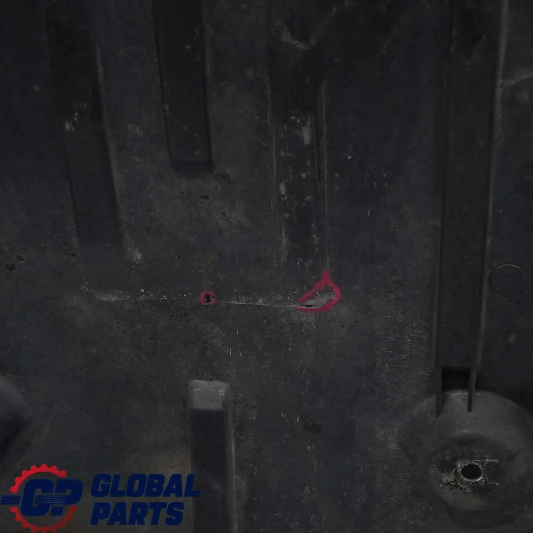 Osłona płyta pod silnik benzyna do BMW E88 Cabrio o numerze 7166252 BMW E88 Cabrio Osłona płyta pod silnik benzyna - SKU 7166252 - Numer Części 7166252