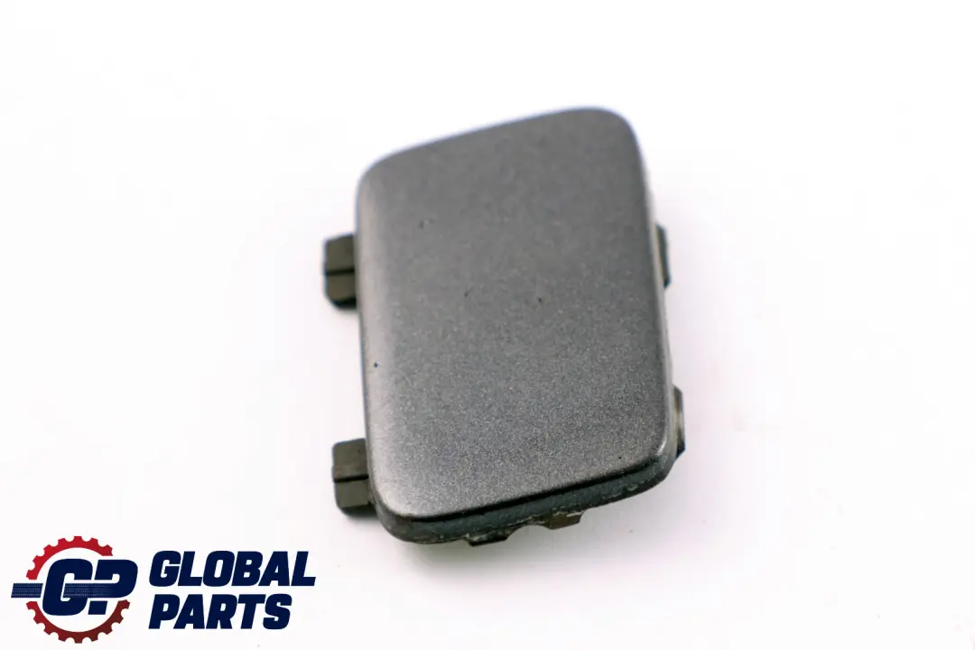 BMW 1 er E81 E87 LCI Vordere Stoßfängerklappe Abschleppöse Sparkling Graphite - SKU 7166581-SG - Teilenummer 7166581