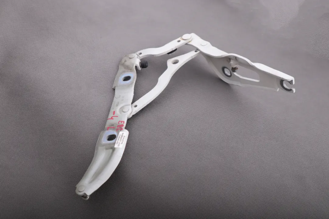 BMW 1 Series E82 E88 Boot Trunk Tailgate Left Hinge N/S White - SKU 7166751-4 - Part number 7230859