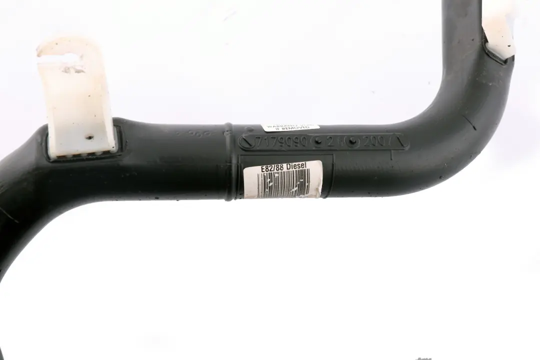 Rura Przewód Wlew Paliwa Baku Diesel do BMW E82 E88 o numerze 7166823 BMW E82 E88 Rura Przewód Wlew Paliwa Baku Diesel - SKU 7166823 - Numer Części 7166823