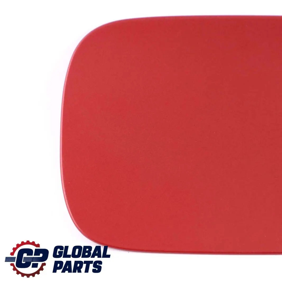Fill In Flap Fuel Cover Sedonarot Sedona Red Metallic A79 para BMW E82 E88 con número de pieza 7166825 BMW E82 E88 Fill In Flap Fuel Cover Sedonarot Sedona Red Metallic A79 - SKU 7166825-SED - Número de pieza 7166825
