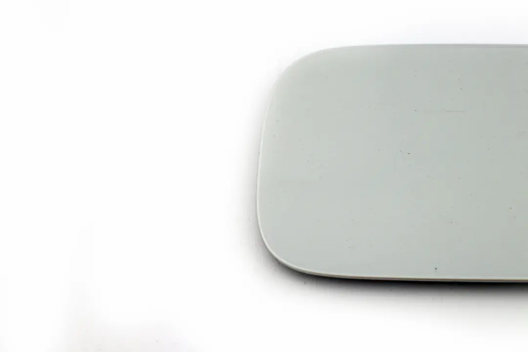 BMW 1 Series E82 E88 Fill In Flap Fuel Cover Titansilber Titan Silver Metallic - SKU 7166825-TS - Part number 7166825
