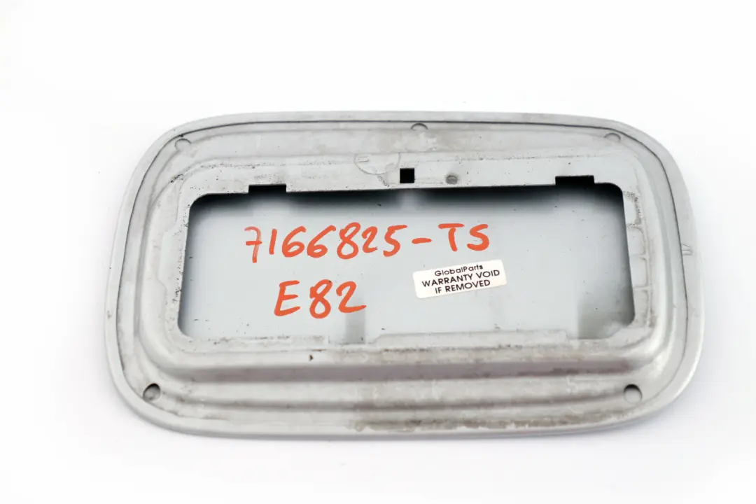 BMW Serie 1 E82 E88 Coperchio carburante Titansilber Titan Silver Metallic - SKU 7166825-TS - Numero di parte 7166825