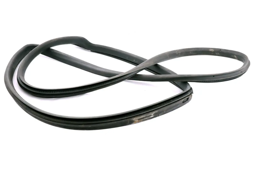 Front Right O/S Door Seal Gasket Sealing to BMW MINI Cooper One Clubman R55 with Part number 7167218 BMW MINI Cooper One Clubman R55 Front Right O/S Door Seal Gasket Sealing - SKU 7167218 - Part number 7167218