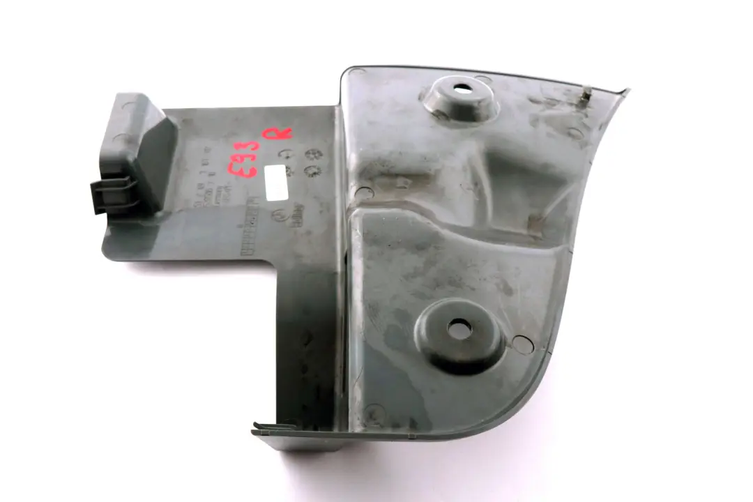 E39N LCI Copertura Fanale Posteriore Destra 5149 per BMW E93 con numero di parte 7167312 BMW E93 E39N LCI Copertura Fanale Posteriore Destra 5149 - SKU 7167312 - Numero di parte 7167312