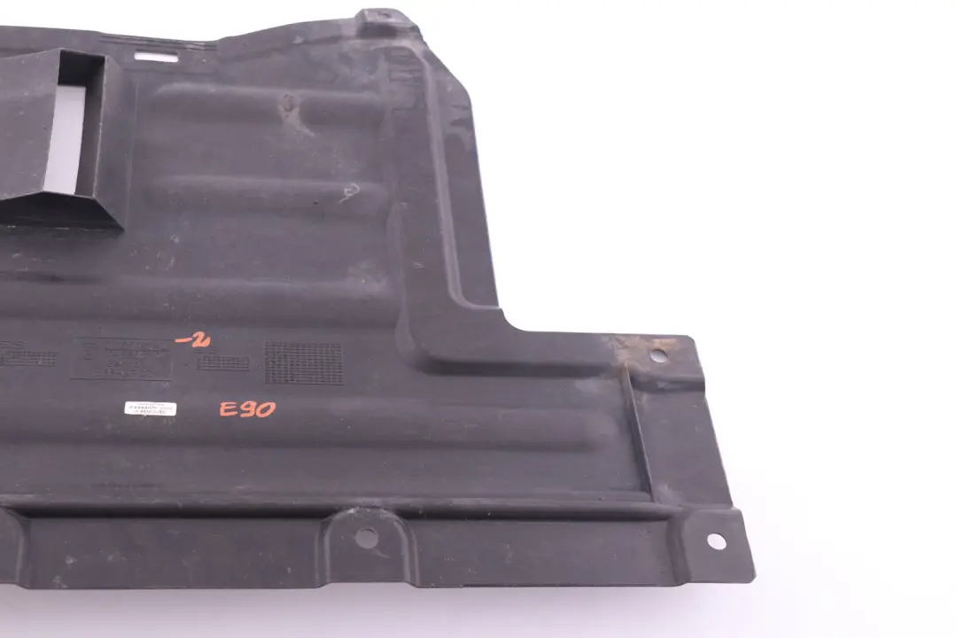 Centro De revestimiento del suelo para BMW E81 E87N E90 E91 E92 E93 LCI con número de pieza 7167421 BMW E81 E87N E90 E91 E92 E93 LCI Centro De revestimiento del suelo - SKU 7167421-2 - Número de pieza 7167421