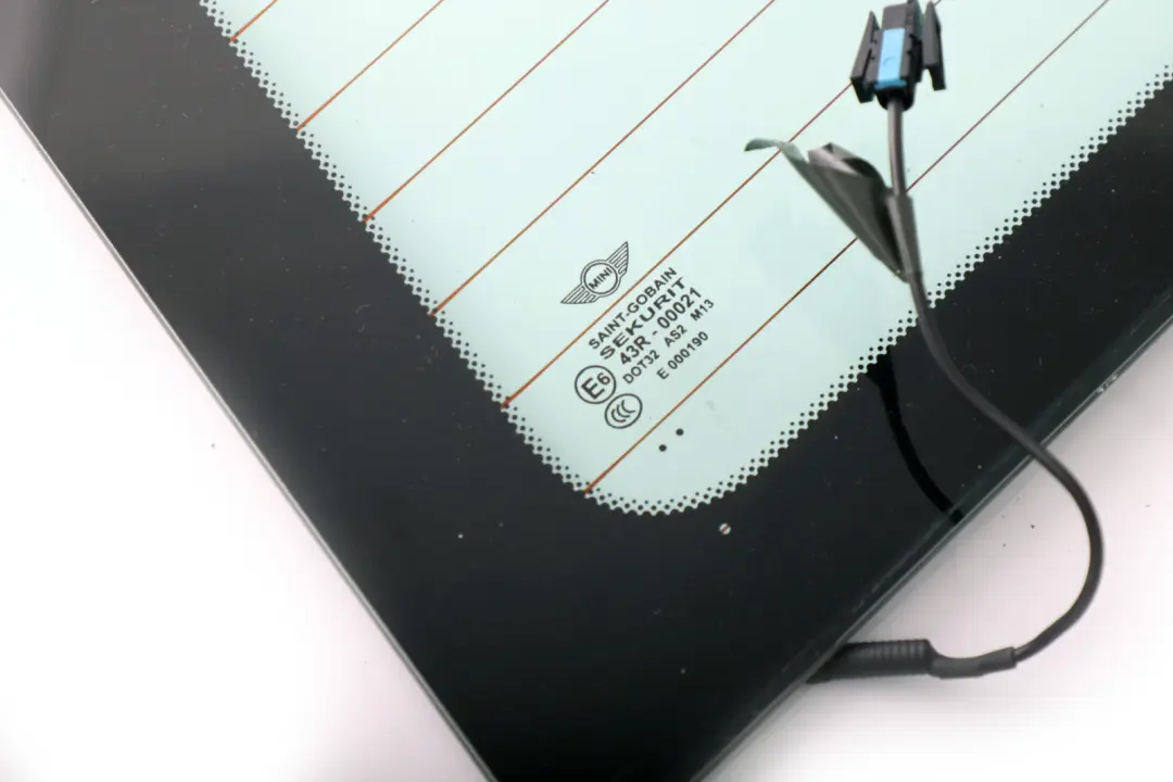 Mini Clubman R55 R55N LCI Cristal Verde Trasero Izquierdo AS2 - SKU 7167453 - Número de pieza 7167453