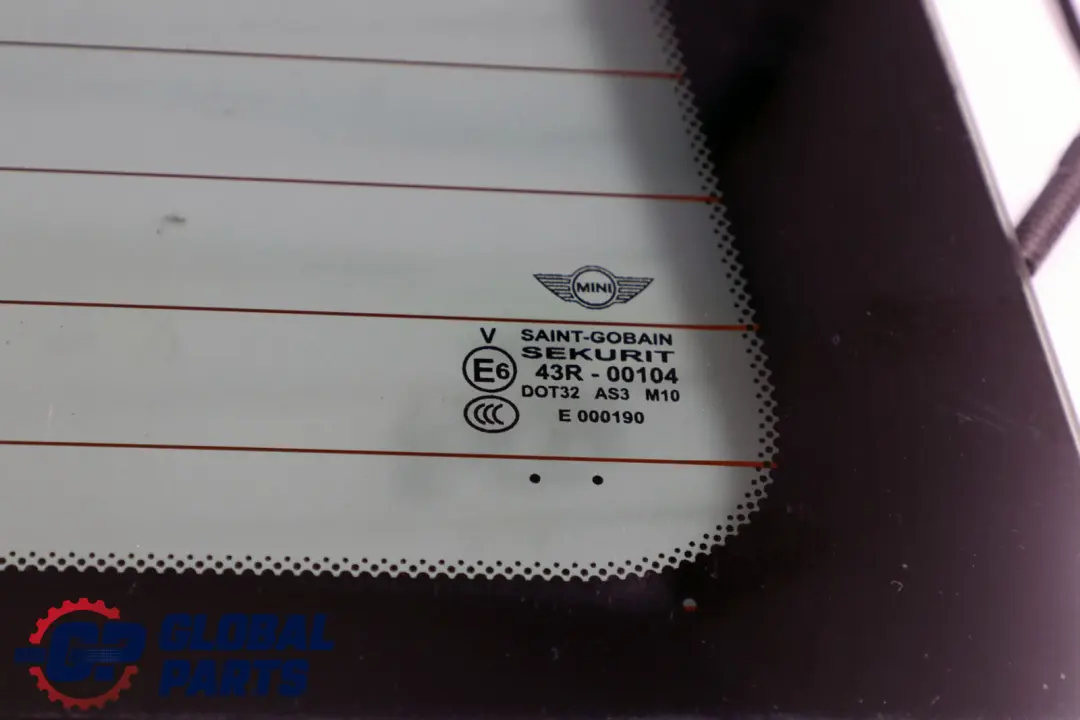 Szyba Bagażnika Prawy Tył AS3 do MINI Clubman R55 o numerze 7167456 MINI Clubman R55 Szyba Bagażnika Prawy Tył AS3 - SKU 7167456 - Numer Części 7167456