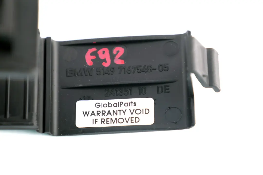 Warndreieck Halterung Halter BMW E82 E88 E90 LCI E92 F20 F30 F32 für mit Teilenummer 7167548 Warndreieck Halterung Halter BMW E82 E88 E90 LCI E92 F20 F30 F32 - SKU 7167548 - Teilenummer 7167548