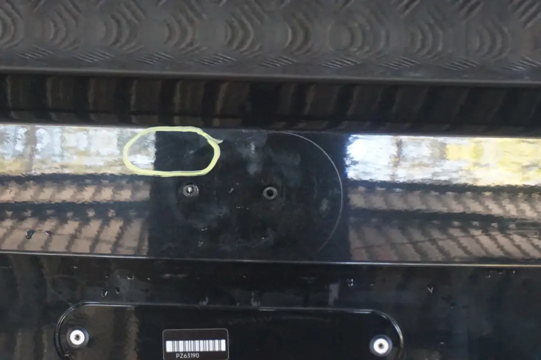 Coupé Tailgate Boot Lid Rear Lid Black Sapphire Metallic to BMW 3 Series 4 E92 with Part number 7168515 BMW 3 Series 4 E92 Coupé Tailgate Boot Lid Rear Lid Black Sapphire Metallic - SKU 7168515-BS4 - Part number 7168515