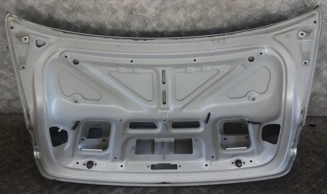 Coupé Tailgate Boot Lid Rear Lid Titansilber Titan Silver to BMW 3 SERIES E92 with Part number 7168515 BMW 3 SERIES E92 Coupé Tailgate Boot Lid Rear Lid Titansilber Titan Silver - SKU 7168515-TS - Part number 7168515