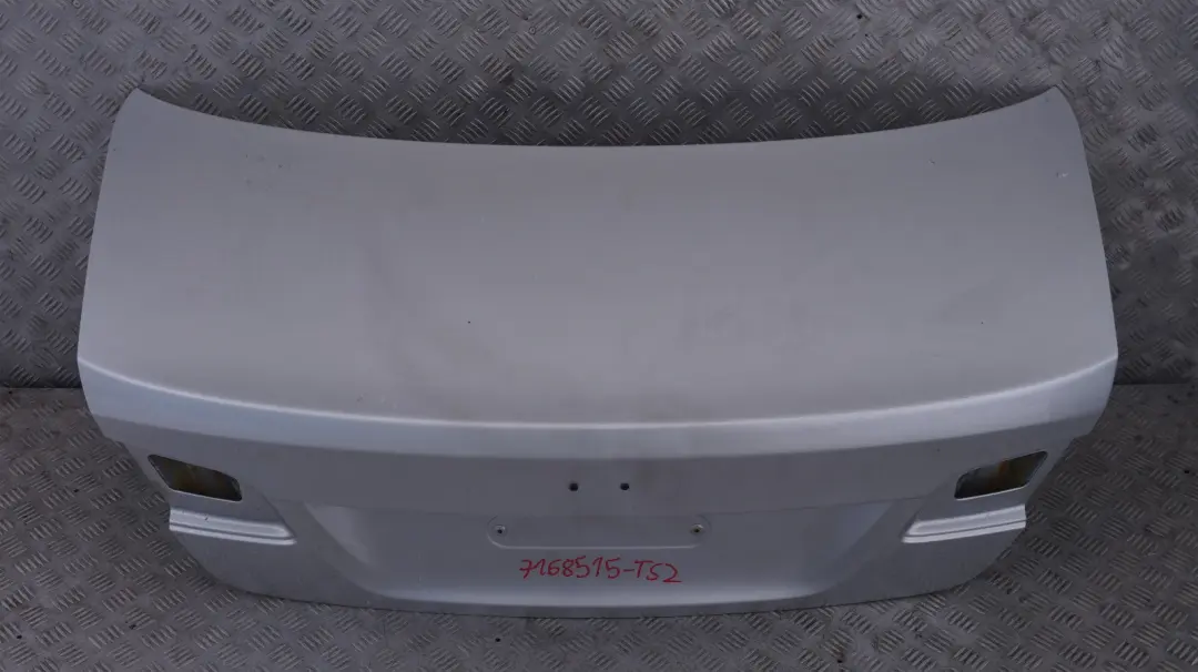 Coupé Tailgate Boot Lid Rear Lid Titansilber Titan Silver to BMW 3 Series 2 E92 with Part number 7168515 BMW 3 Series 2 E92 Coupé Tailgate Boot Lid Rear Lid Titansilber Titan Silver - SKU 7168515-TS2 - Part number 7168515