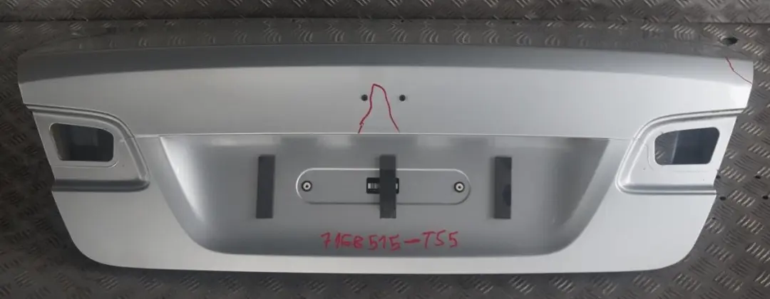 Coupé Tailgate Boot Lid Rear Lid Titansilber Titan Silver to BMW 3 Series 5 E92 with Part number 7168515 BMW 3 Series 5 E92 Coupé Tailgate Boot Lid Rear Lid Titansilber Titan Silver - SKU 7168515-TS5 - Part number 7168515