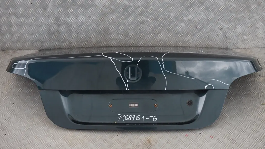 Trunk Boot Lid Tailgate Tiefgruen Deep Green Metallic - A4 to BMW 5 Series E60 LCI with Part number 7168761 BMW 5 Series E60 LCI Trunk Boot Lid Tailgate Tiefgruen Deep Green Metallic - A4 - SKU 7168761-TG - Part number 7168761