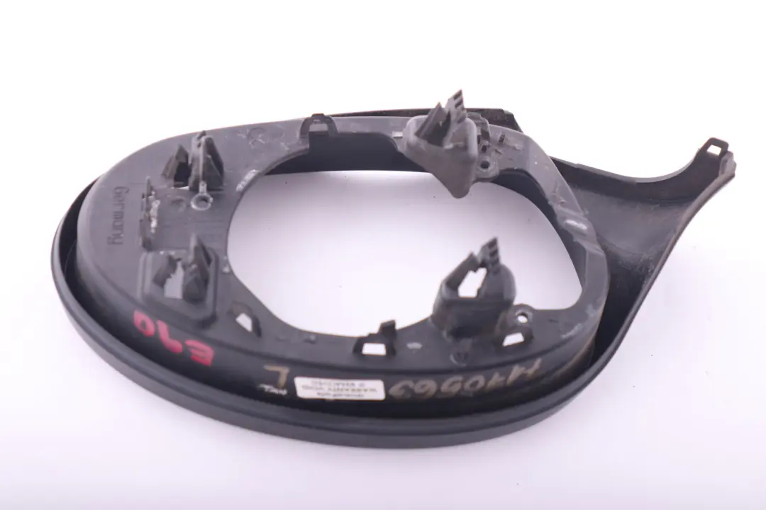 Anillo Soporte Izquierdo Carcasa Espejo Retrovisor para BMW E90 E91 E92 E93 con número de pieza 7170563 BMW E90 E91 E92 E93 Anillo Soporte Izquierdo Carcasa Espejo Retrovisor - SKU 7170563 - Número de pieza 7170563