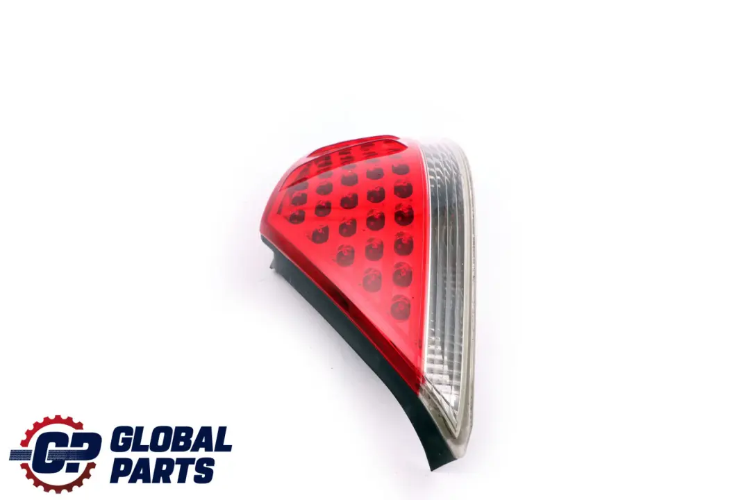 Lampa Prawy Tył Prawa Tylna do BMW E63 E64 o numerze 7170976 BMW E63 E64 Lampa Prawy Tył Prawa Tylna - SKU 7170976 - Numer Części 7170976