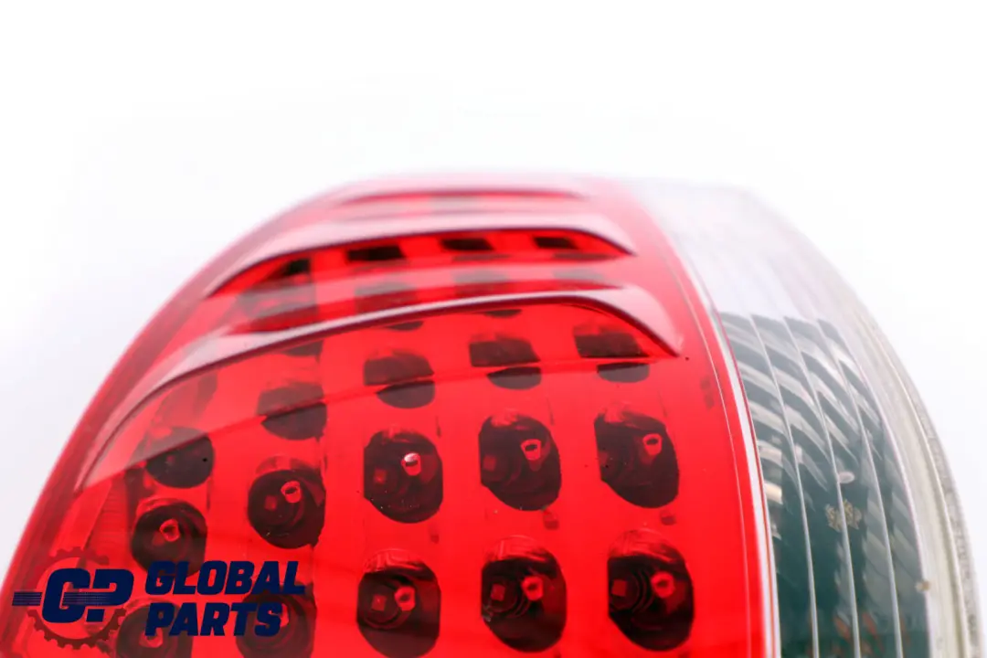 BMW E63 E64 Lampe d'éclairage du couvercle de coffre hayon arrière droit - SKU 7170976 - Numéro de pièce 7170976