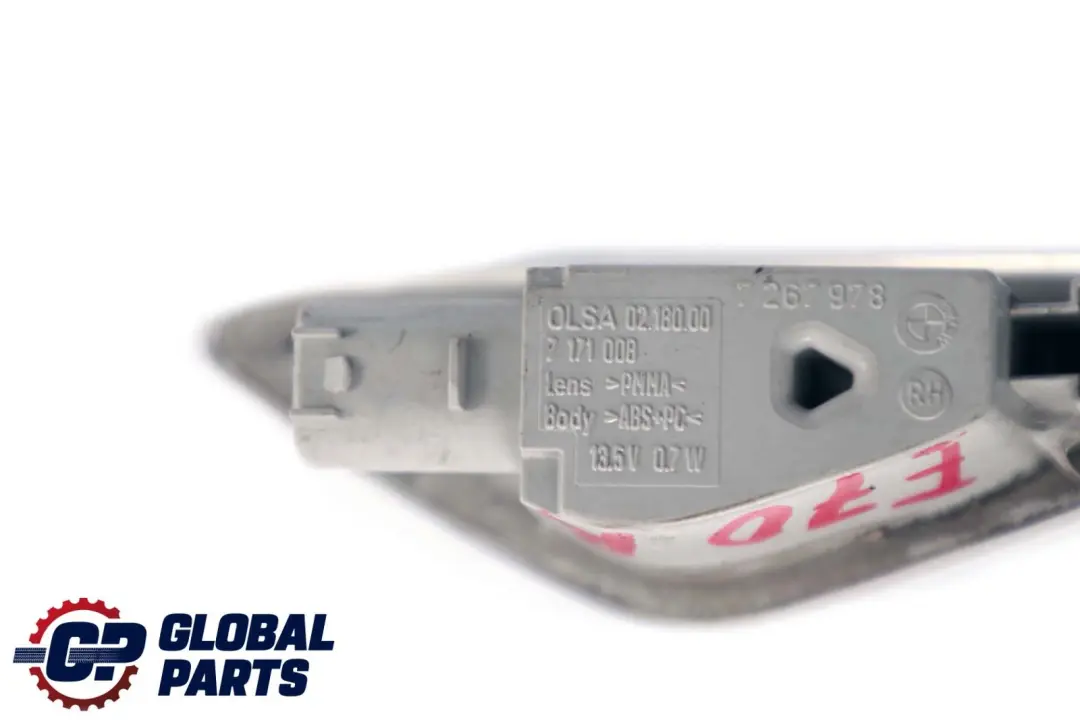 Luz intermitente adicional derecha para BMW Serie X5 X6 E70 E71 con número de pieza 7171008 BMW Serie X5 X6 E70 E71 Luz intermitente adicional derecha - SKU 7171008 - Número de pieza 7171008