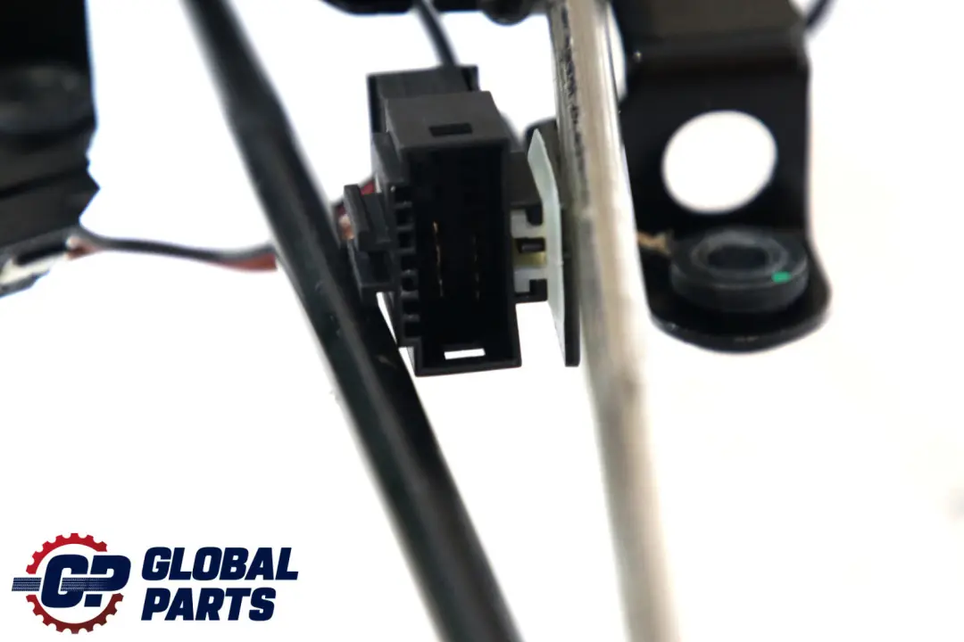 Capot Cabriolet Dachschale Obturateur pour BMW 3 E93 à propos du numéro de pièce 7171223 BMW 3 E93 Capot Cabriolet Dachschale Obturateur - SKU 7171223 - Numéro de pièce 7171223