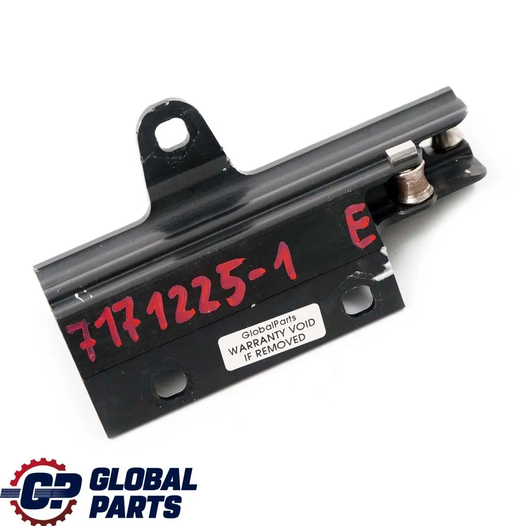 BMW E93 Convertible Plegable Techo Rigido Shell Izquierda Fijacion del sujetador - SKU 7171225-1 - Número de pieza 7171225