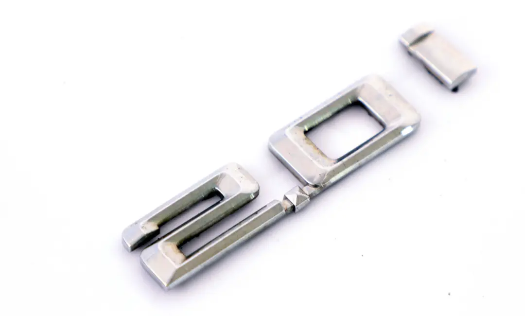 BMW Z4 E85 2.0I Roadster Tapa Maletero Trasero Adherido Emblema - SKU 7172021 - Número de pieza 7172021