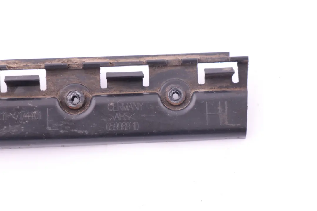 Wspornik ślizg progu tylny tył lewy do BMW E87 LCI o numerze 7174401 BMW E87 LCI Wspornik ślizg progu tylny tył lewy - SKU 7174401 - Numer Części 7174401