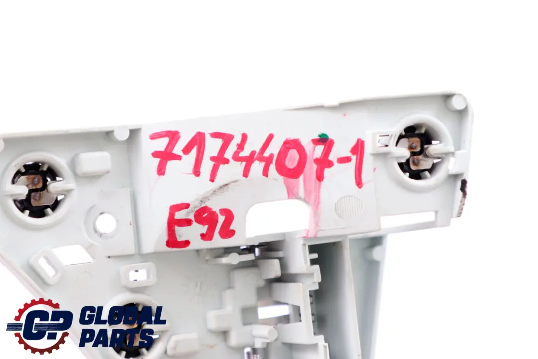 Lampenträger Heckleuchte Seitenwand Links für BMW 3 er E92 1 mit Teilenummer 7174407 BMW 3 er E92 1 Lampenträger Heckleuchte Seitenwand Links - SKU 7174407-1 - Teilenummer 7174407