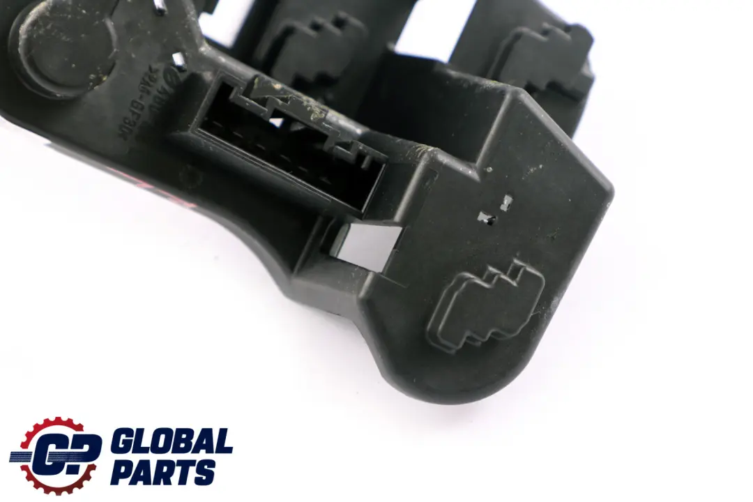 BMW E92 Rear Side Panel Light Lamp Bulb Holder Socket Left N/S - SKU 7174407 - Part number 7174407