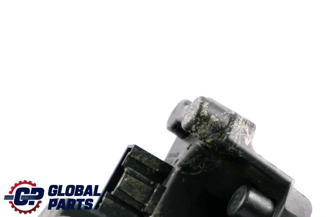 Gniazdo Wkład Lampy Lewy Tył do BMW E92 o numerze 7174407 BMW E92 Gniazdo Wkład Lampy Lewy Tył - SKU 7174407 - Numer Części 7174407