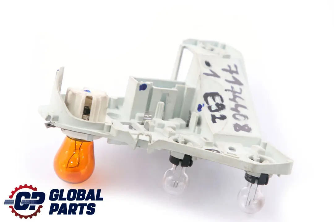 Side Panel Light Lamp Bulb Holder Socket Rear Right O/S to BMW 3 Series E92 with Part number 7174408 BMW 3 Series E92 Side Panel Light Lamp Bulb Holder Socket Rear Right O/S - SKU 7174408-1 - Part number 7174408