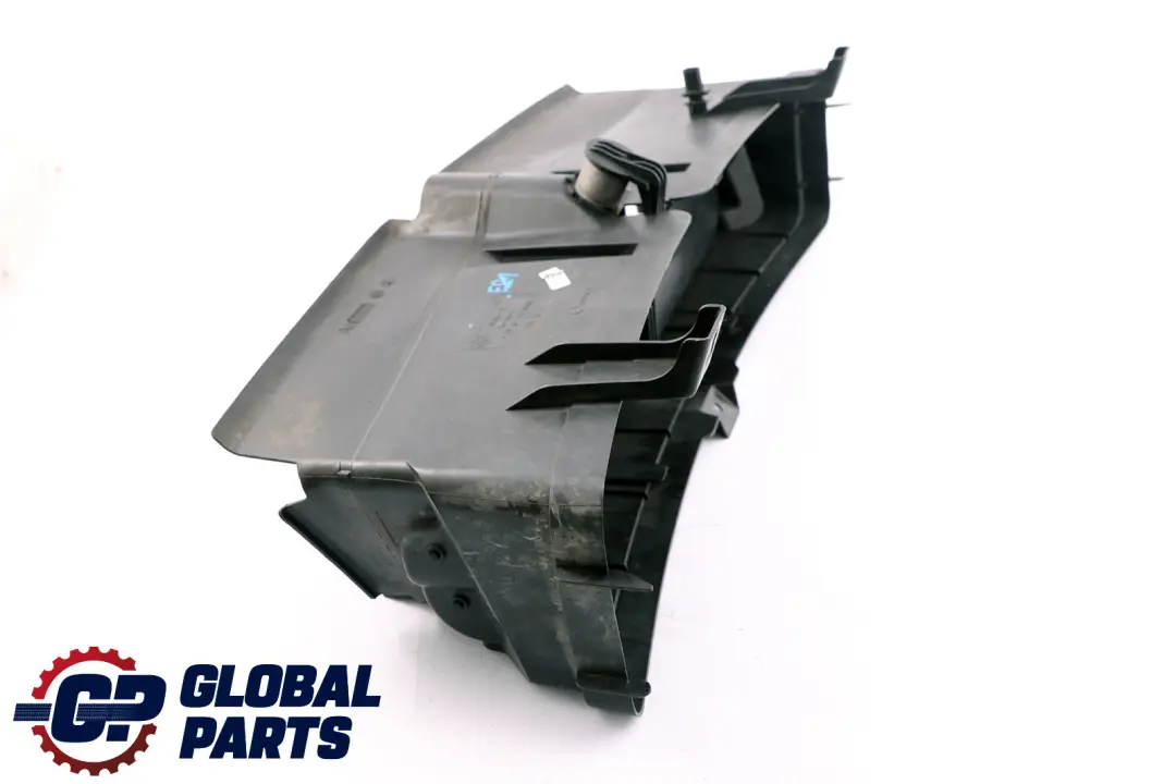 Conducto Sistema aletas refrigeración inferior delantera para BMW E81 E87N con número de pieza 7174452 BMW E81 E87N Conducto Sistema aletas refrigeración inferior delantera - SKU 7174452 - Número de pieza 7174452