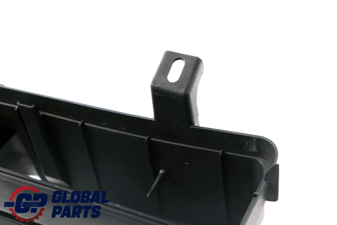 Conducto Sistema aletas refrigeración inferior delantera para BMW E81 E87N con número de pieza 7174452 BMW E81 E87N Conducto Sistema aletas refrigeración inferior delantera - SKU 7174452 - Número de pieza 7174452