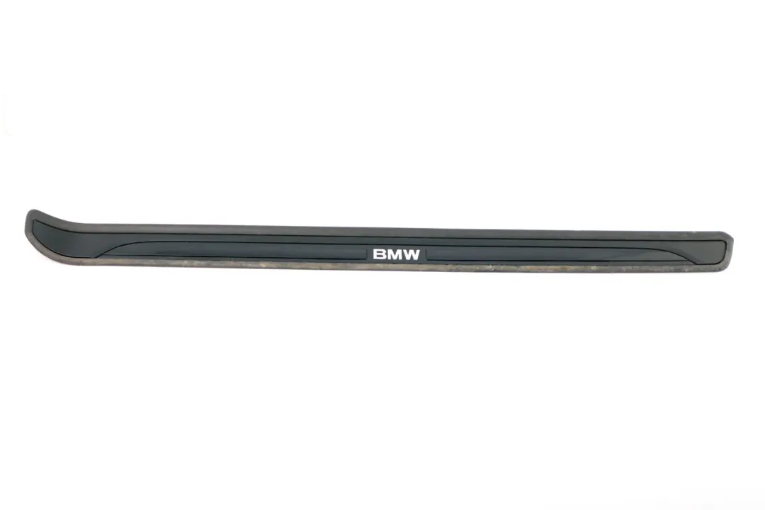 Listwa nakładka osłona progu progowa prawa do BMW E81 E82 o numerze 7174560 BMW E81 E82 Listwa nakładka osłona progu progowa prawa - SKU 7174560 - Numer Części 7174560